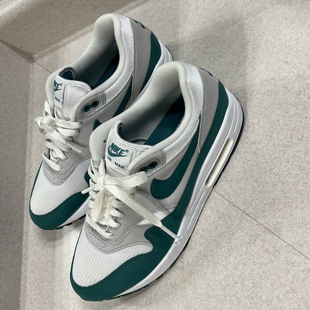Nike Air Max 90